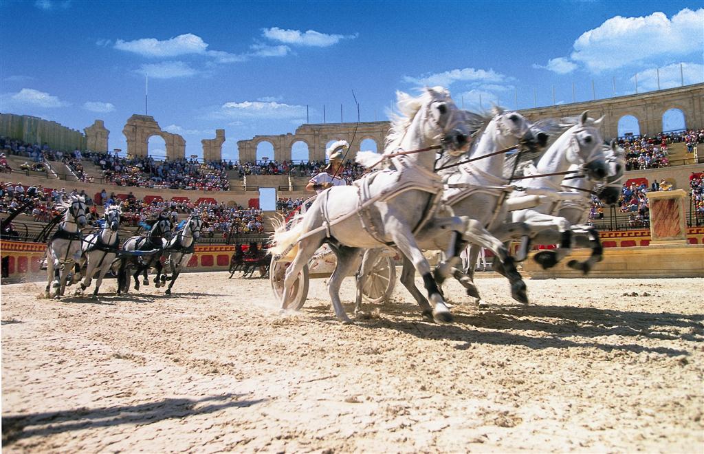 puy du fou CoursedeChars1